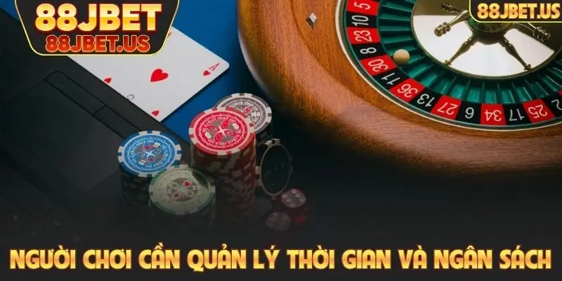 Người chơi cần quản lý thời gian và ngân sách
